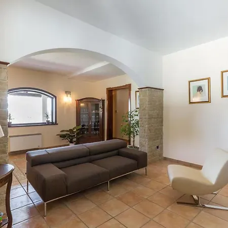 Charme Villa *